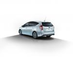 Toyota Prius + 2015 года